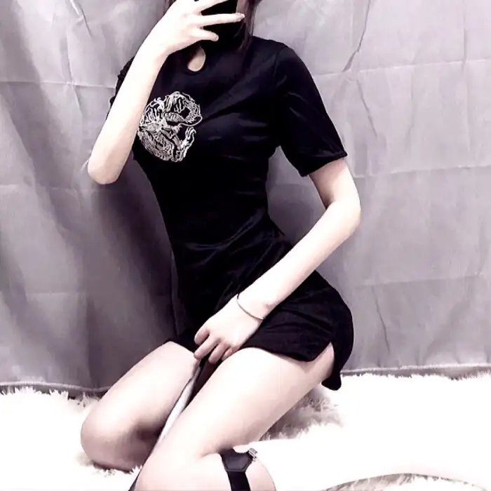 濶少艳福